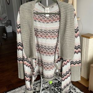 Tan/peach/gray sweater